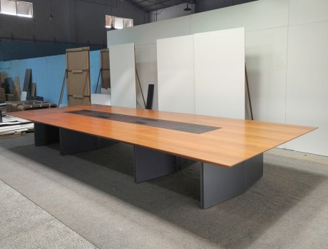 桥墩合金台脚会议台