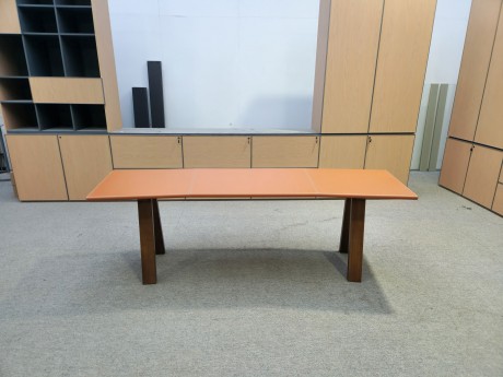 扪皮简约会议台