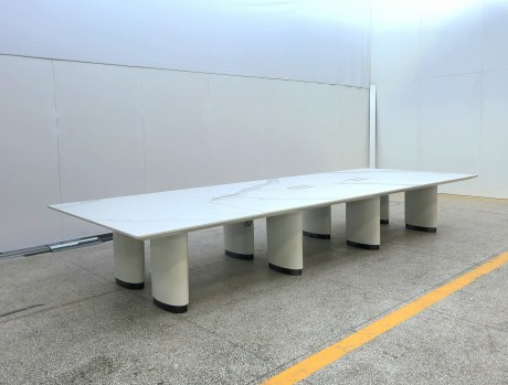 岩石台面会议台